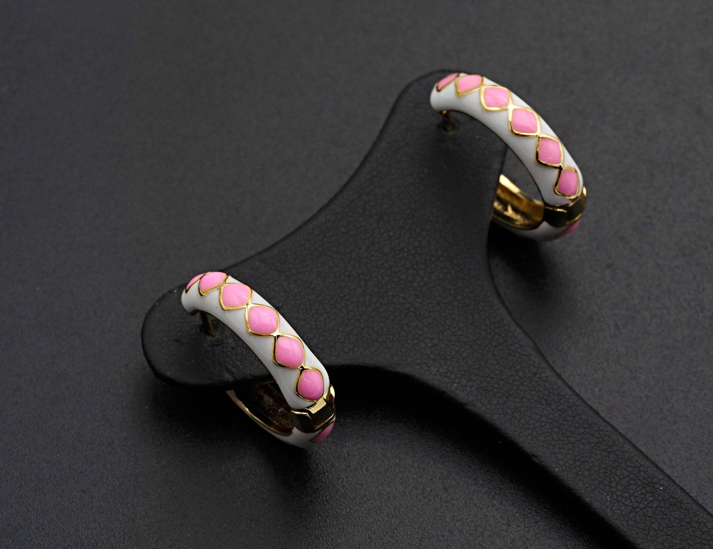 Enamel Diamond Shape Dots Hoop Earring, Sku#J157