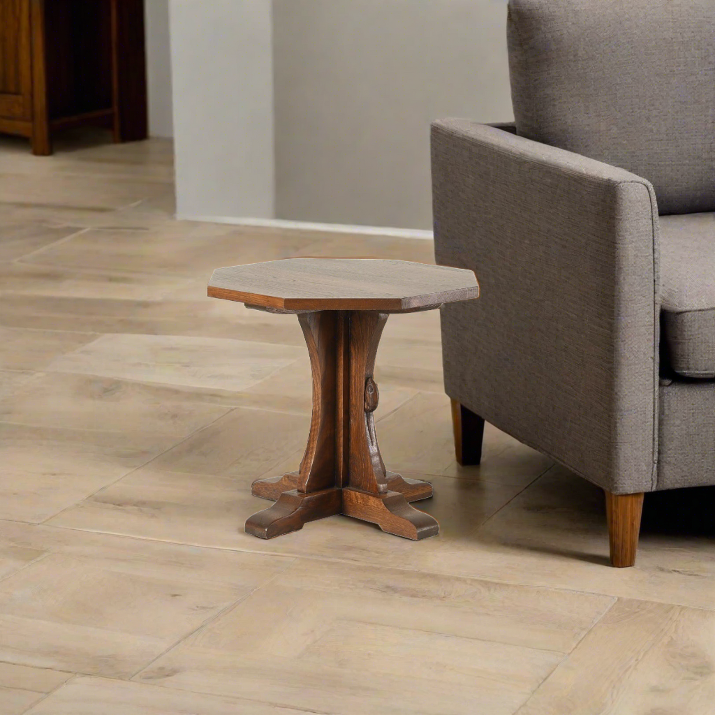Mission Solid Oak Mouse Detail End Table