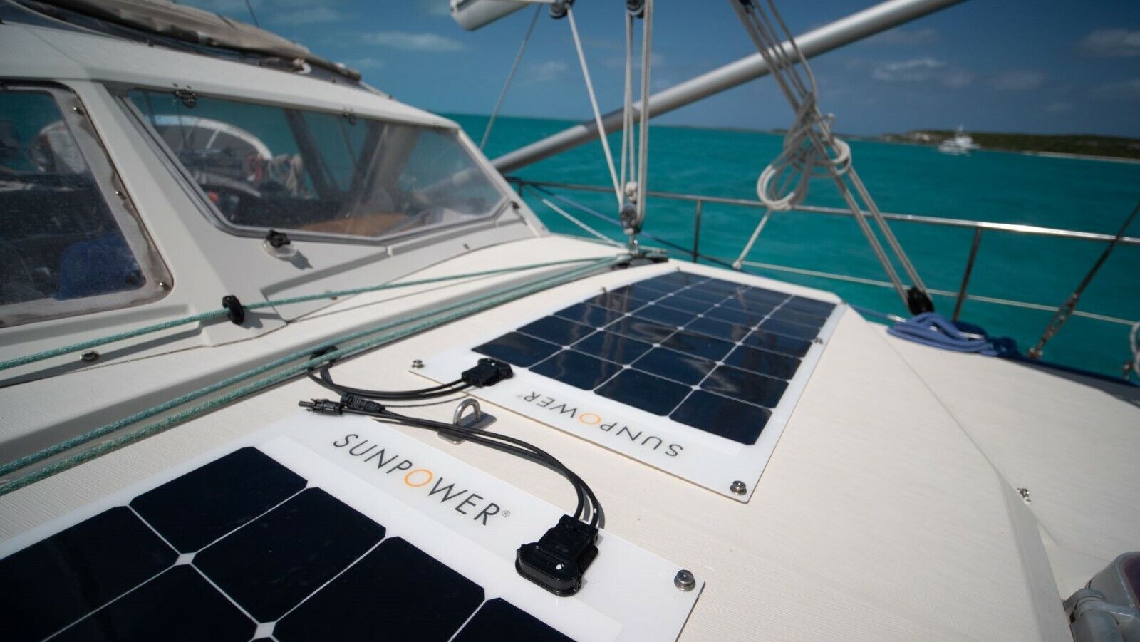 Sunpower 100W フレキシブル ソーラーパネル（30枚パレット）