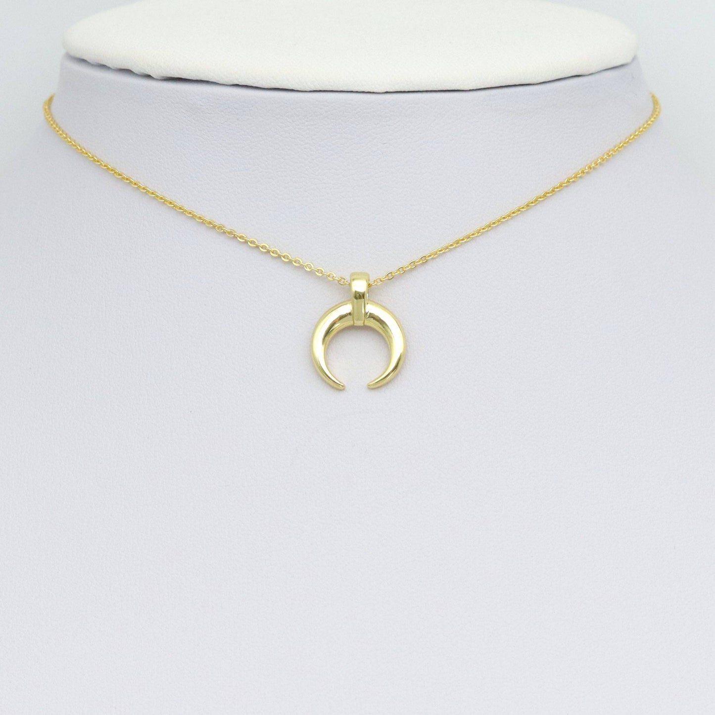 Plain Gold Horn Shape Charm Pendant, Sku#LK1055