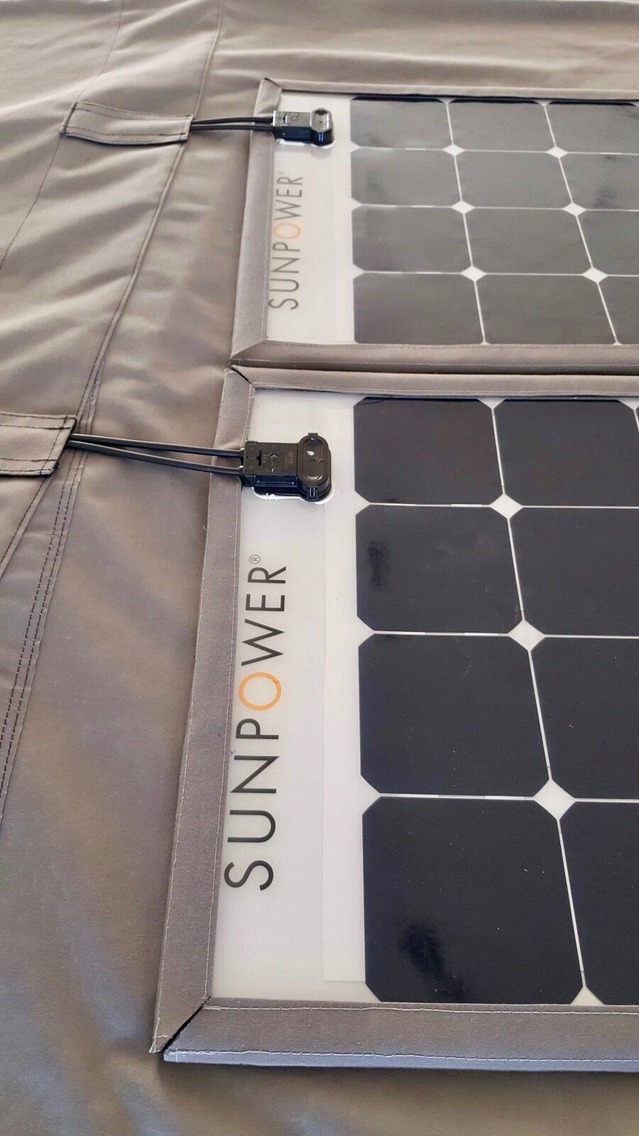 Sunpower 100W フレキシブル ソーラーパネル（30枚パレット）