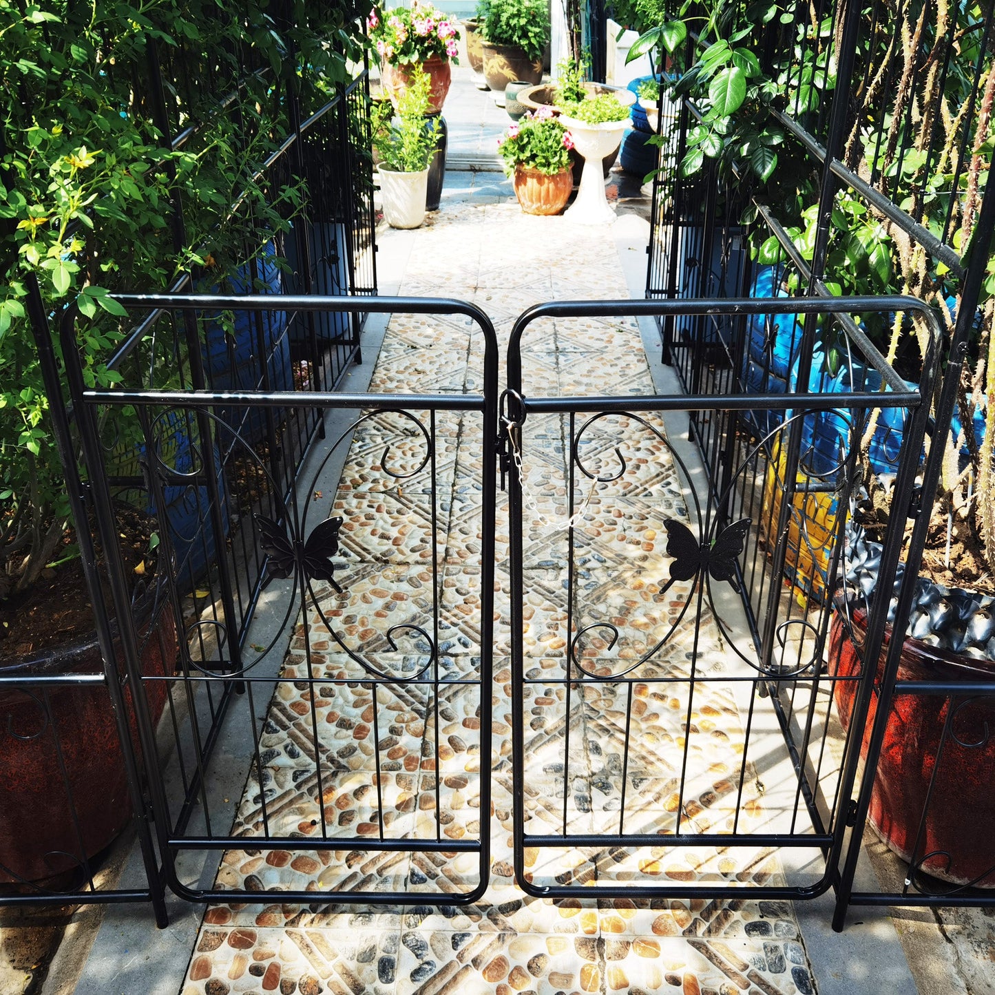 Metal Garden Arch with Gate