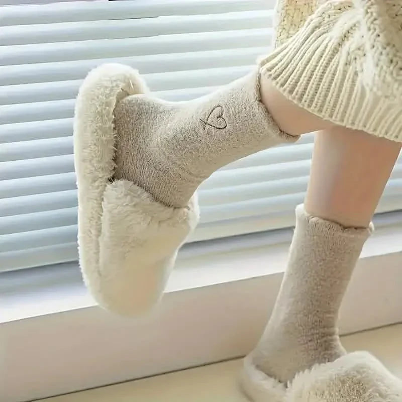 6 paires : chaussettes douces brodées cœurs, très confortables et chaudes pour temps froid