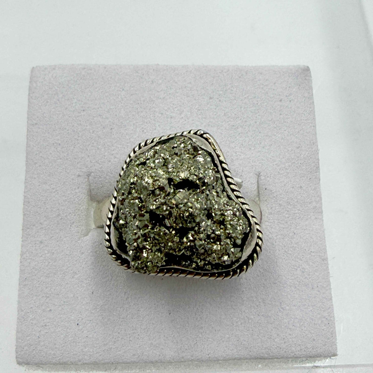 Sterling Silver Freeform Pyrite Rope-Edge Ring – Size 8 – Protection, Confidence & Grounding