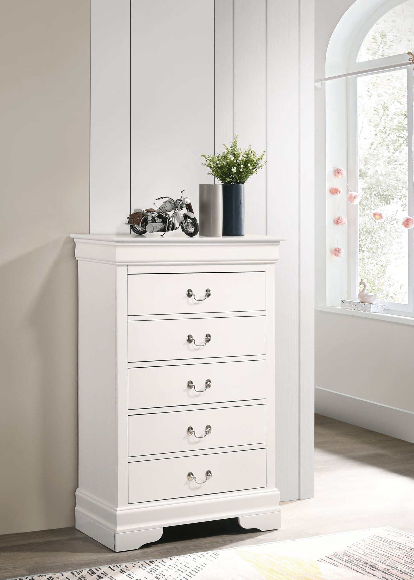 LouisPhillipe G02190-CH Chest