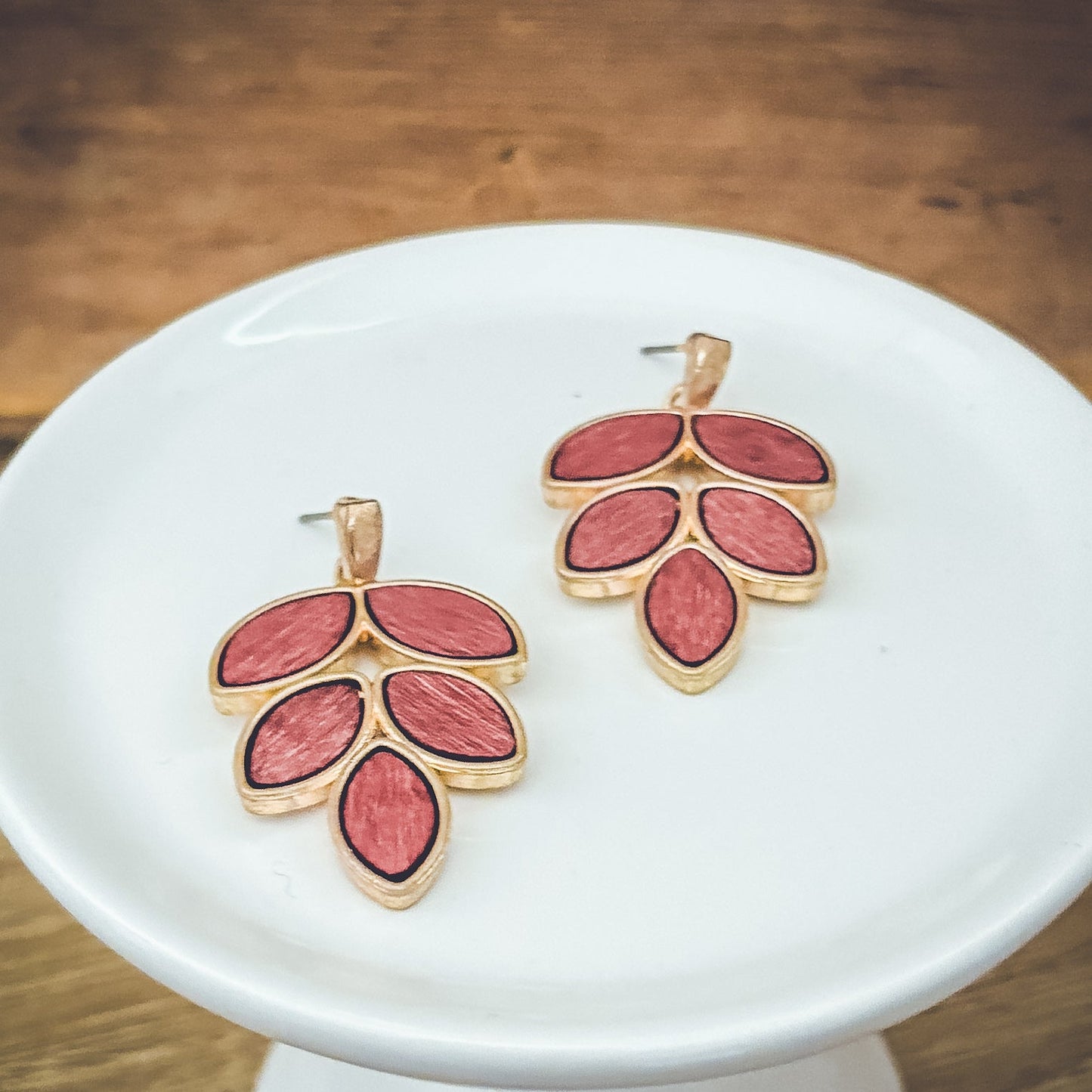 Beautiful Vintage Floral Earrings