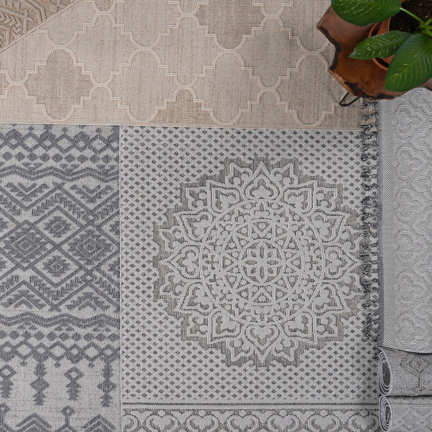 Guros - 8' X 10' Traditional Indoor / Outdoor Area Rug - Natural