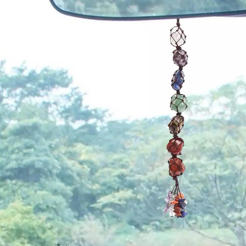 Ornement mural ou de voiture à suspendre avec pompon et pierres précieuses des 7 chakras pour la guérison Reïki