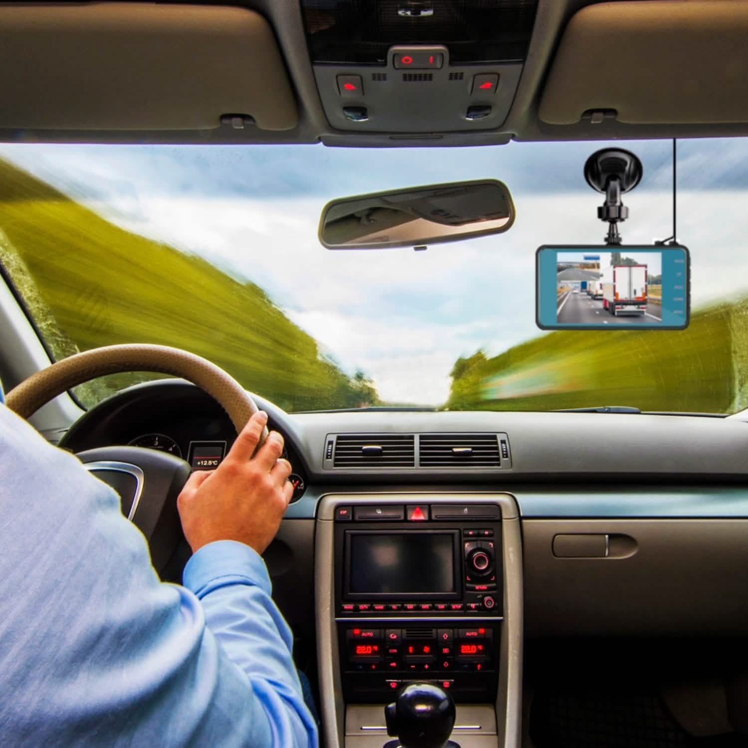 Enregistreur caméra de bord double 720P avec éclairage à détection de mouvement