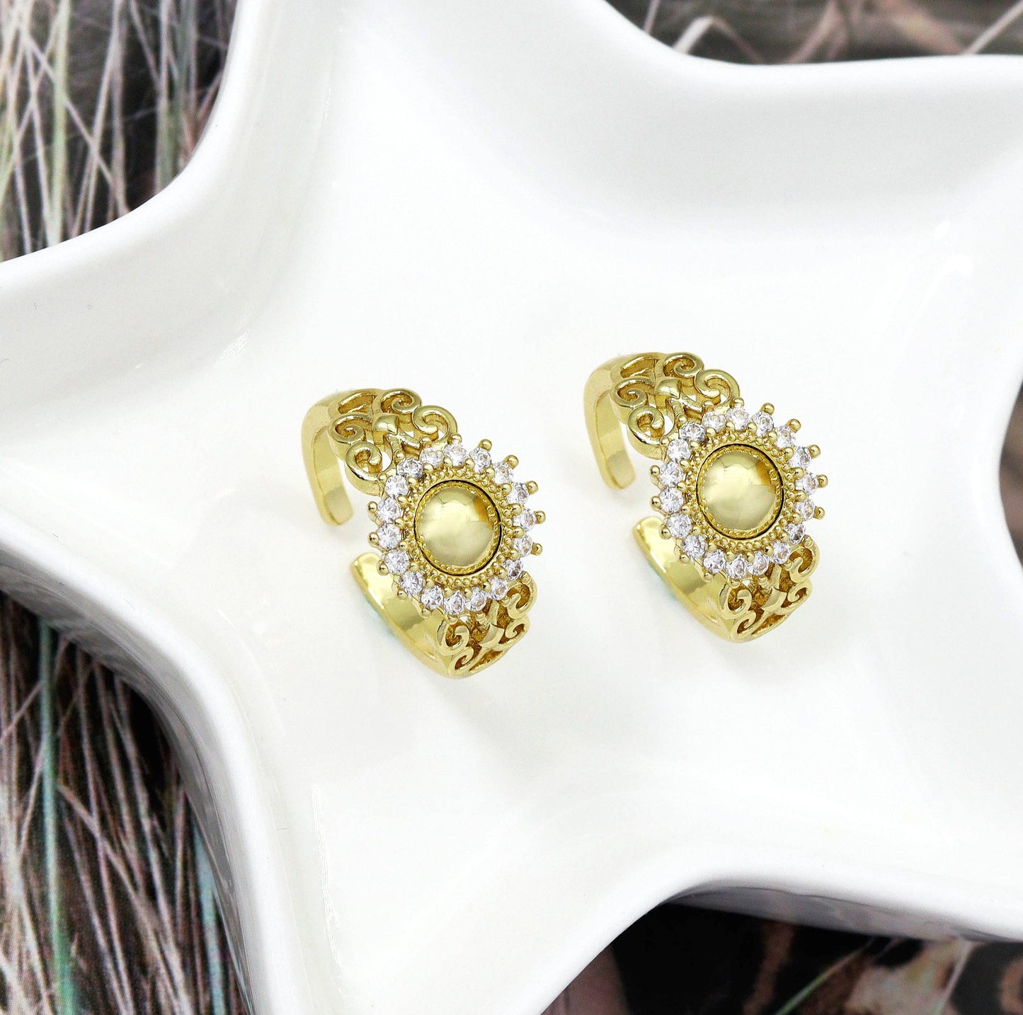 CZ Pave Filligree flower Adjustable Ring, Sku#LK735