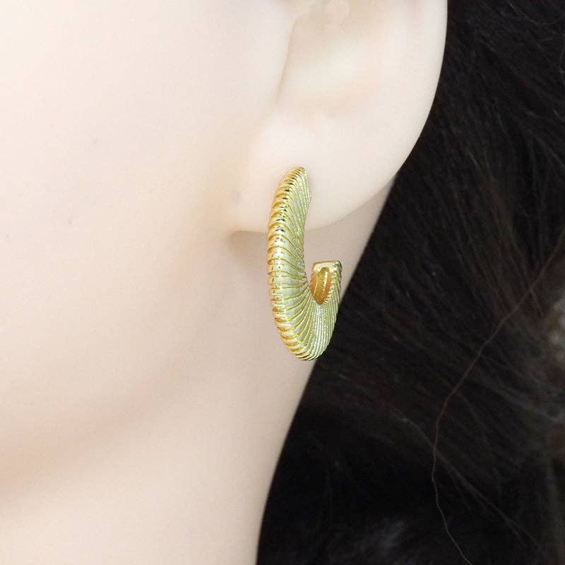 Gold Round Swirl Patten Earrings, Sku#LK809