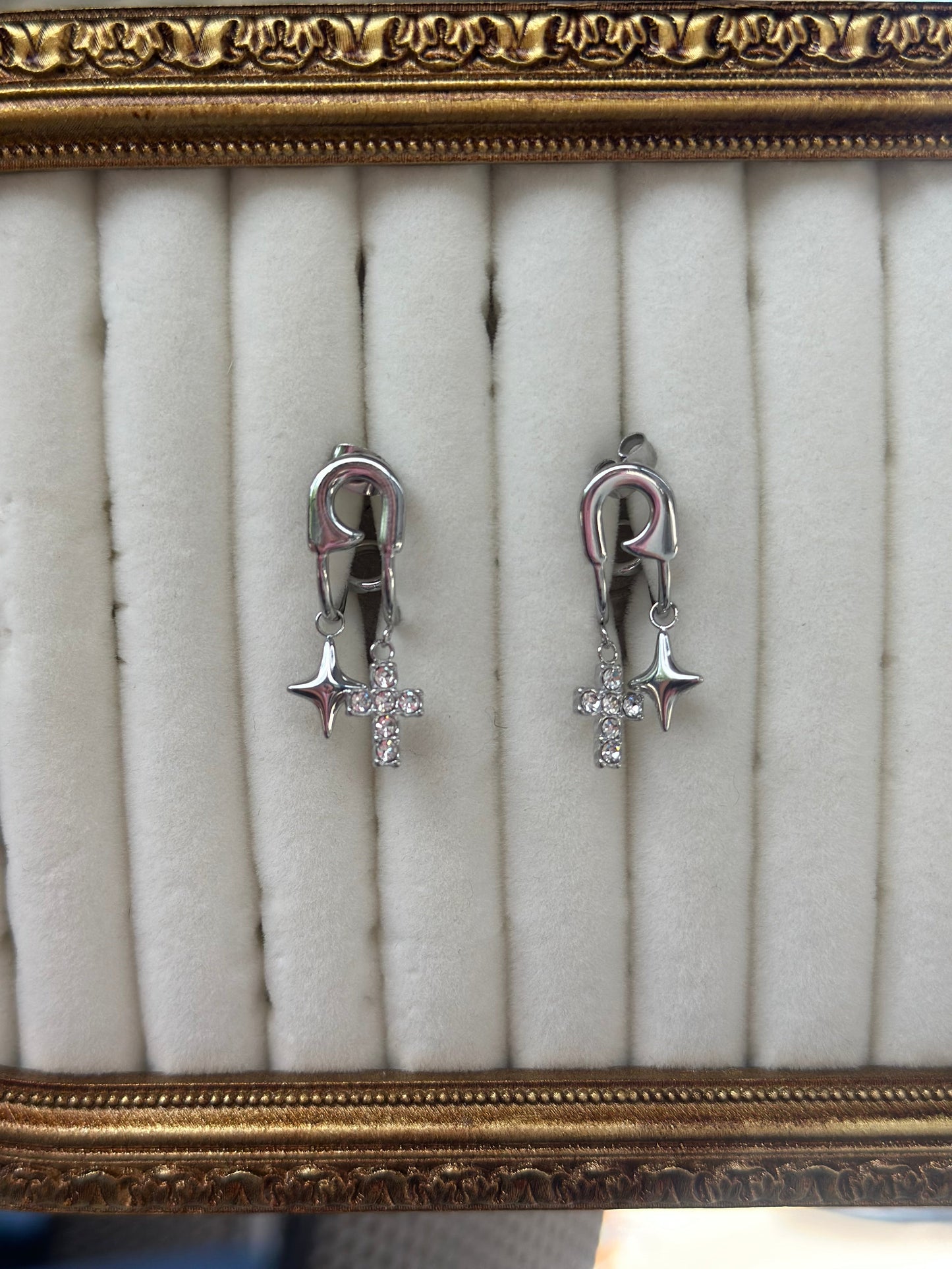 ✨The Grace Earrings✨