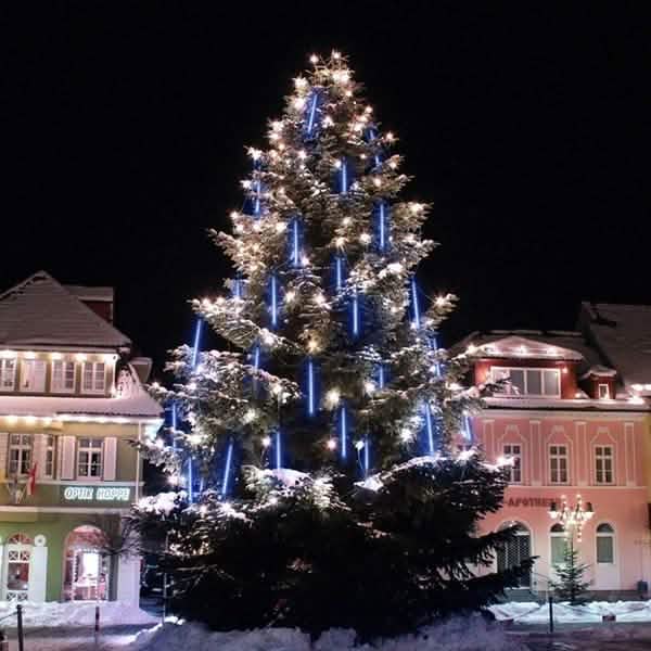 8-Pieces: Waterproof LED Meteor Shower Rain Lights