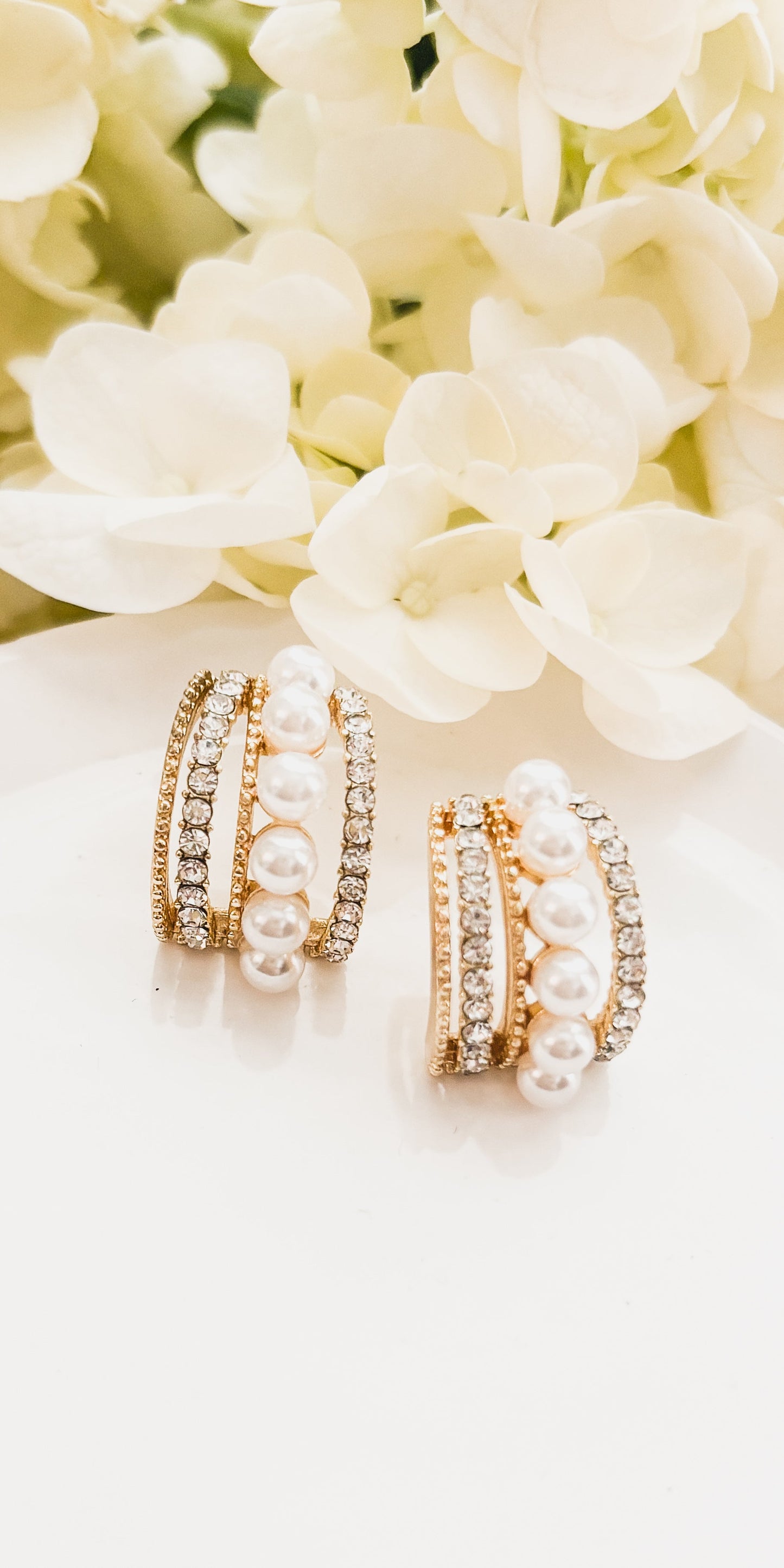Heirloom Pearl Huggies - Gold or Silver