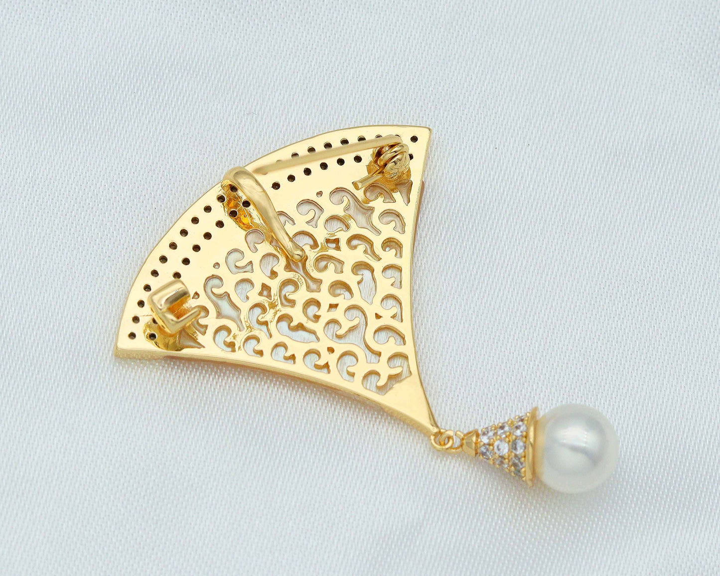 Mother of Pearl Fan Shape Pendant/Brooch Pin, sku#ZX73