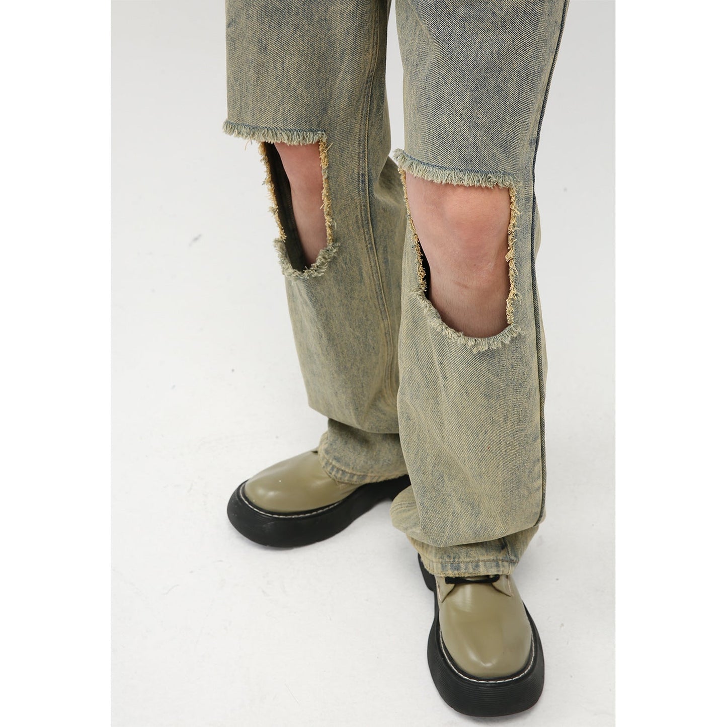 Raw Hem Distressed Jeans
