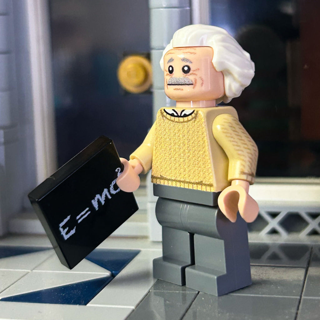 Albert Einstein Minifig