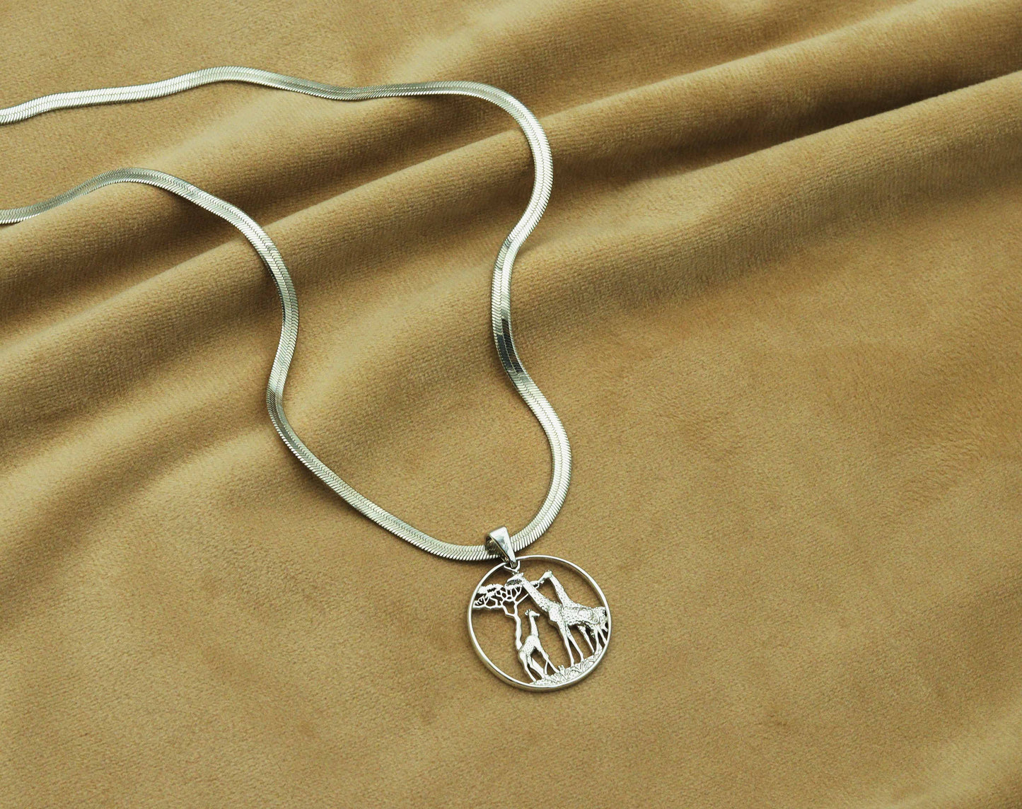 Herringbone chain necklace, M383N