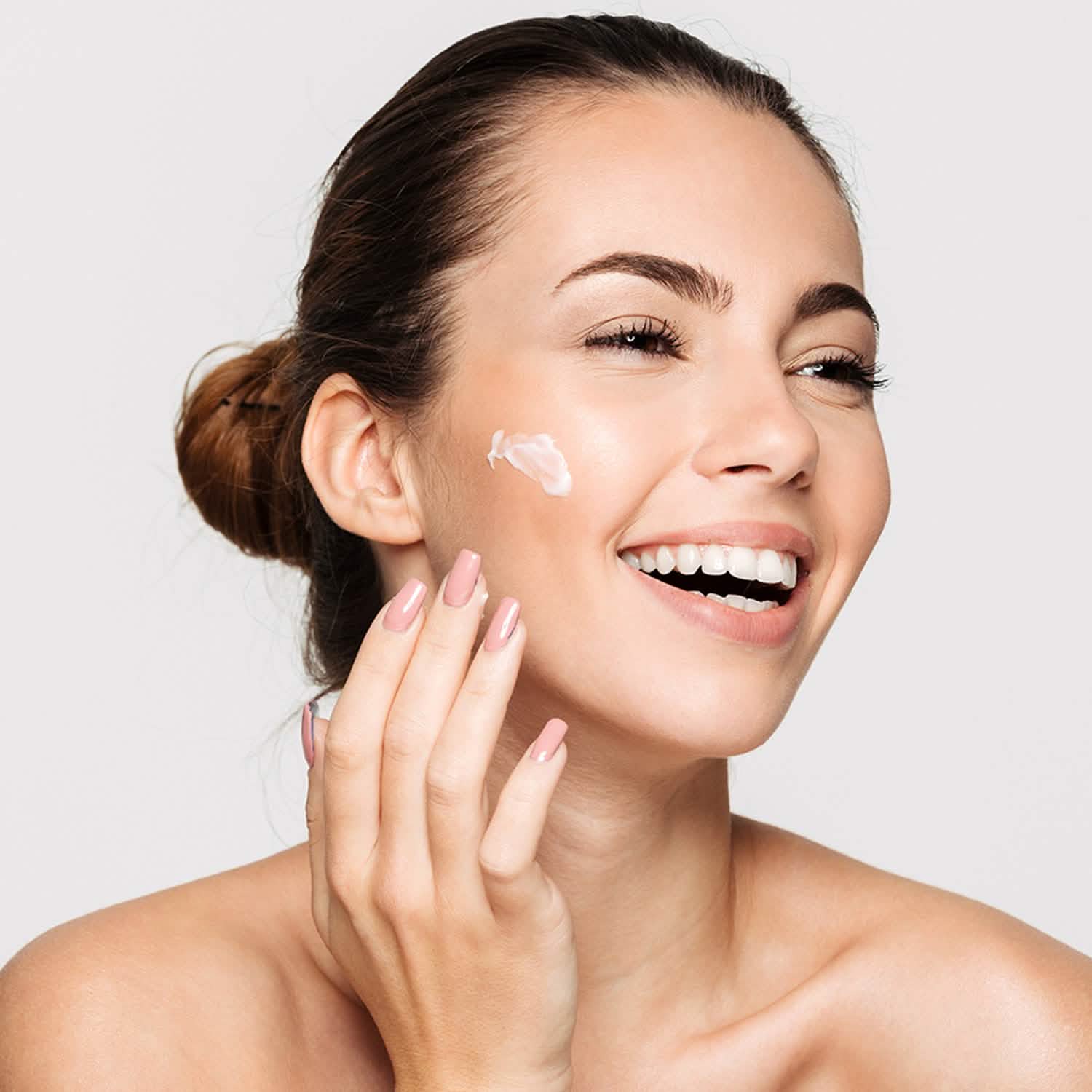 Crème hydratante de jour pour le visage à la niacinamide, crème anti-âge et anti-rides quotidienne, formule vitamine B3, aloe vera pour le visage, huile de coco, vitamine E