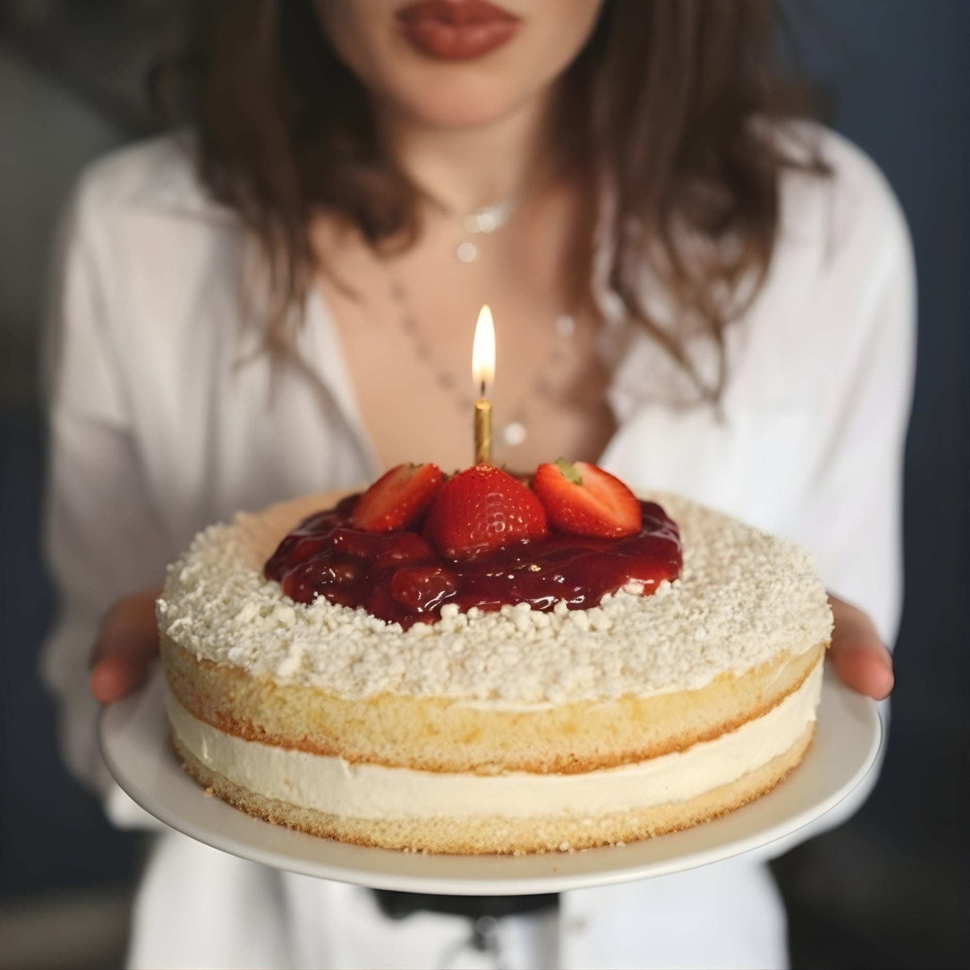 Andy Anand Sugar-Free White Chocolate Strawberry Cake, 2.5 lb – Keto & Diabetic-Friendly, Real Strawberries, Creamy White Chocolate Gift