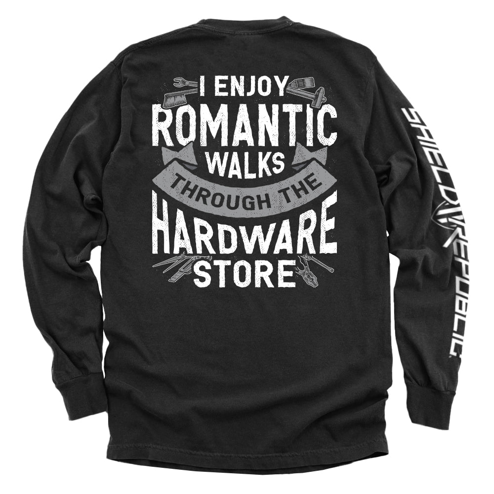 J'aime les promenades romantiques dans le magasin de bricolage.