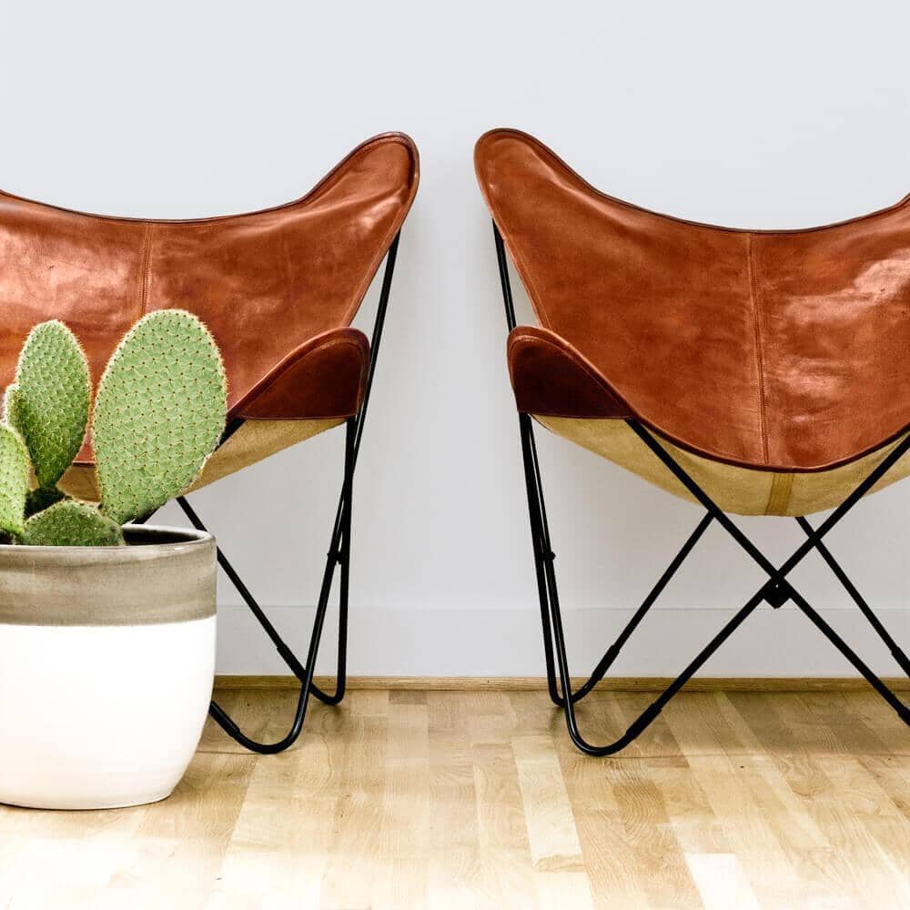 Le fauteuil papillon vintage Cognac