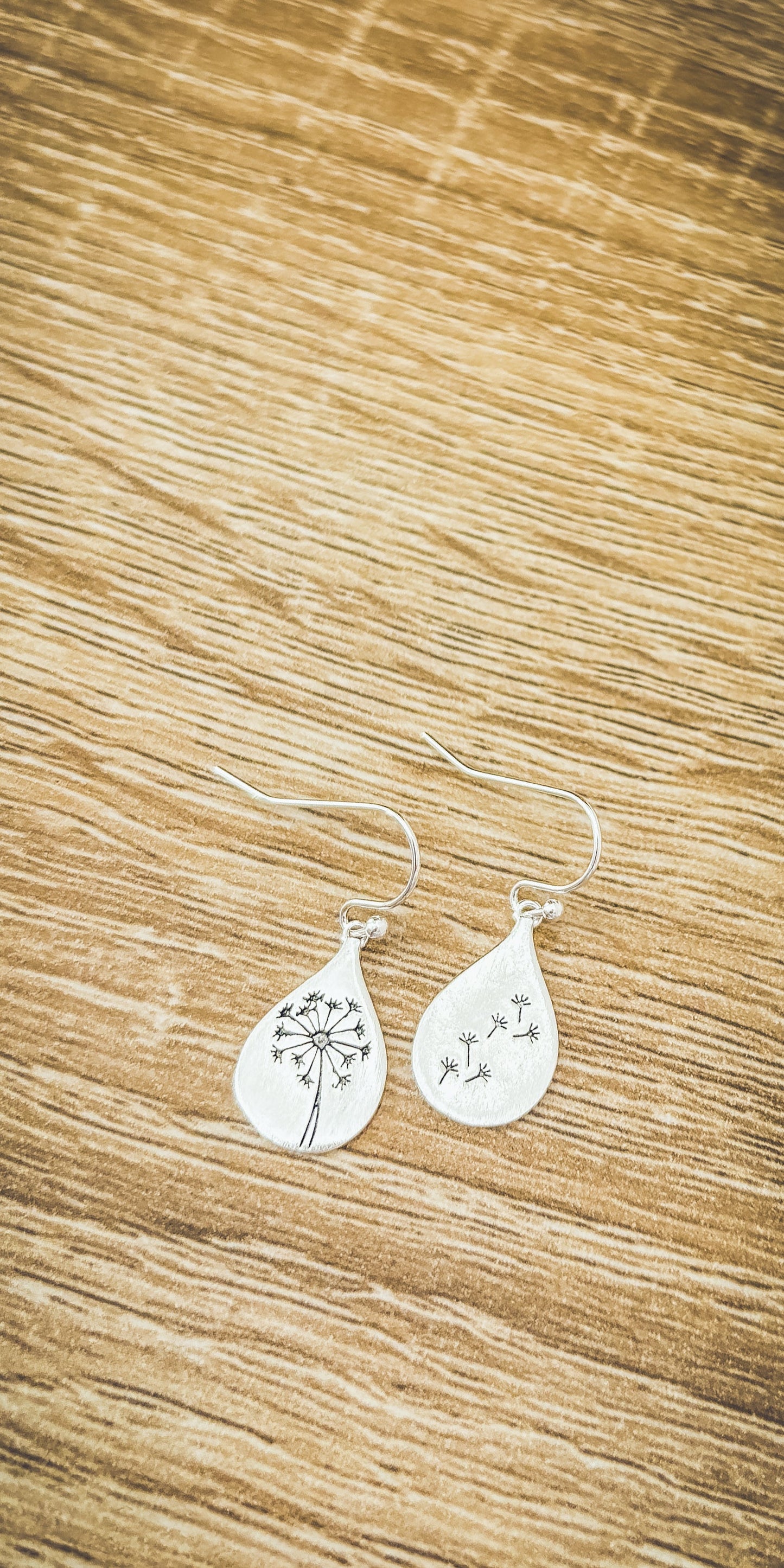 Beautiful Dainty Dandelion Drop Earrings