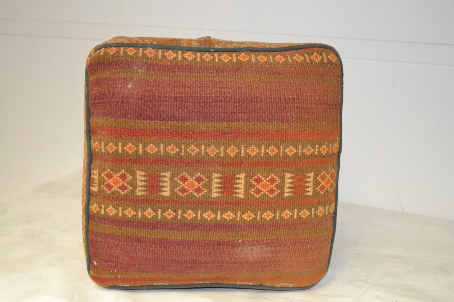 Rug Pouf/ Rug Sitting Stool / Rug Ottoman / Kilim Sitting Stool / Stools # 92