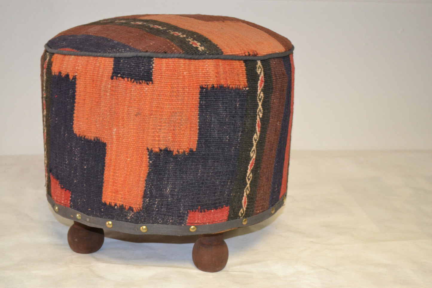 Rug Pouf/ Rug Sitting Stool / Rug Ottoman / Kilim Sitting Stool / Stools # 92