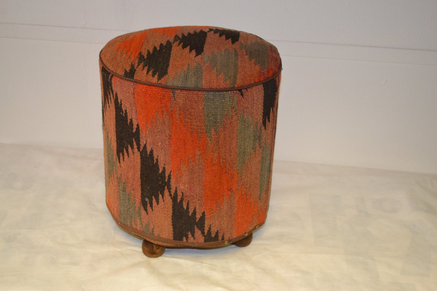 Rug Pouf/ Rug Sitting Stool / Rug Ottoman / Kilim Sitting Stool / Stools # 95