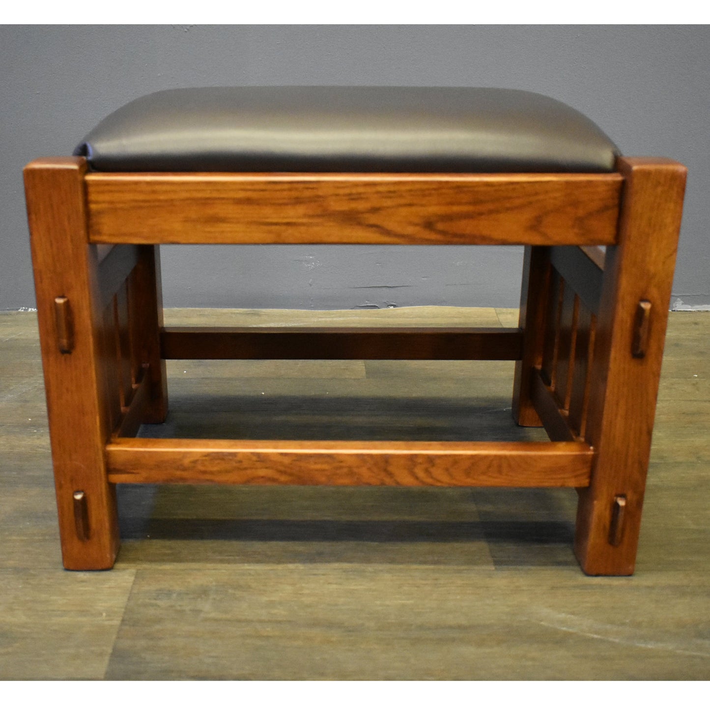Mission Oak Footstool - Wide Spindles (2 Colors Available)
