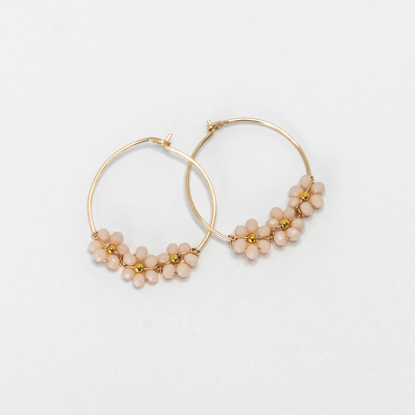 Daisy gold earrings