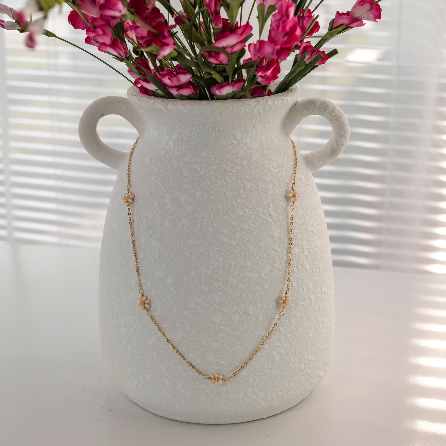 Daisy gold necklace