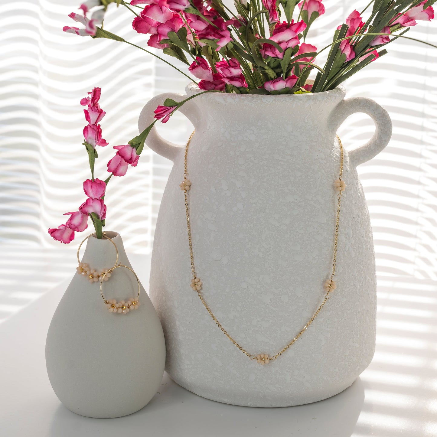 Daisy gold necklace