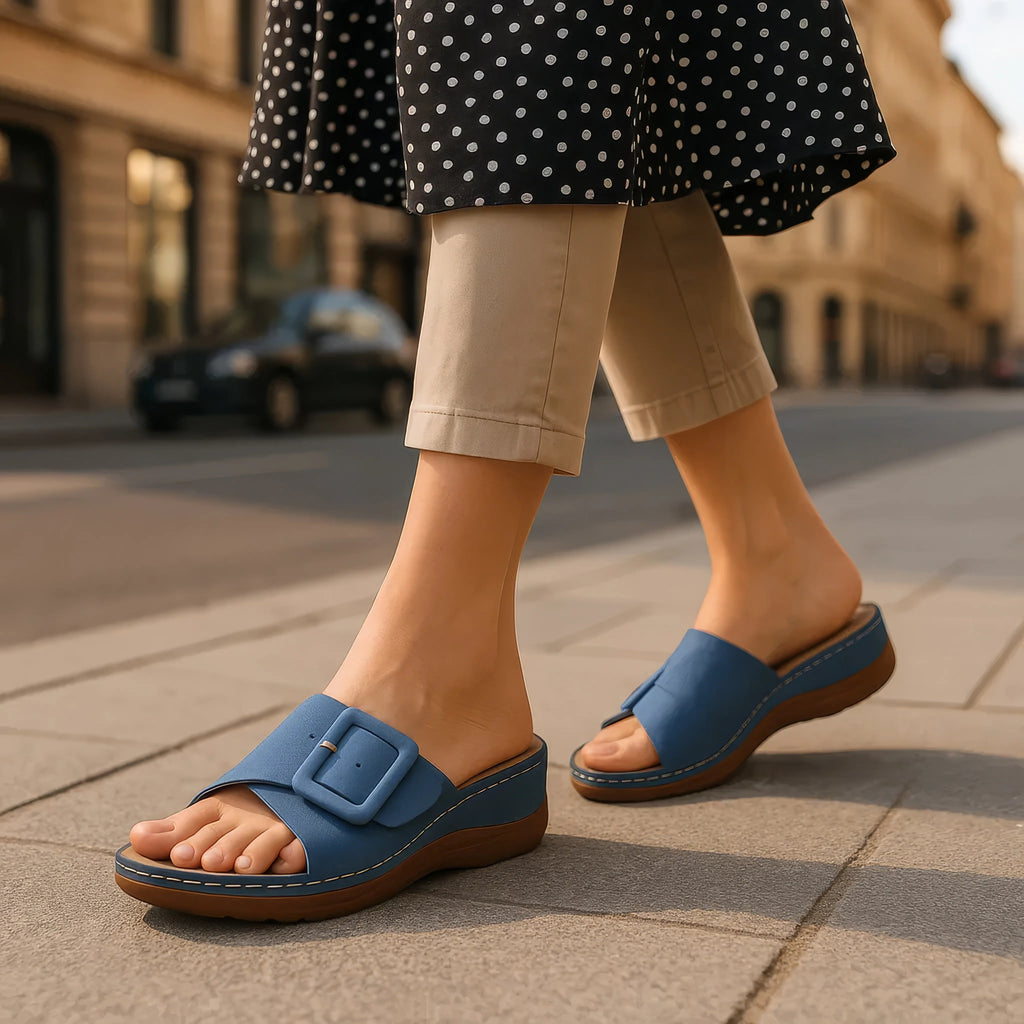 Sandales plates Hamden vertes à boucles pour femme