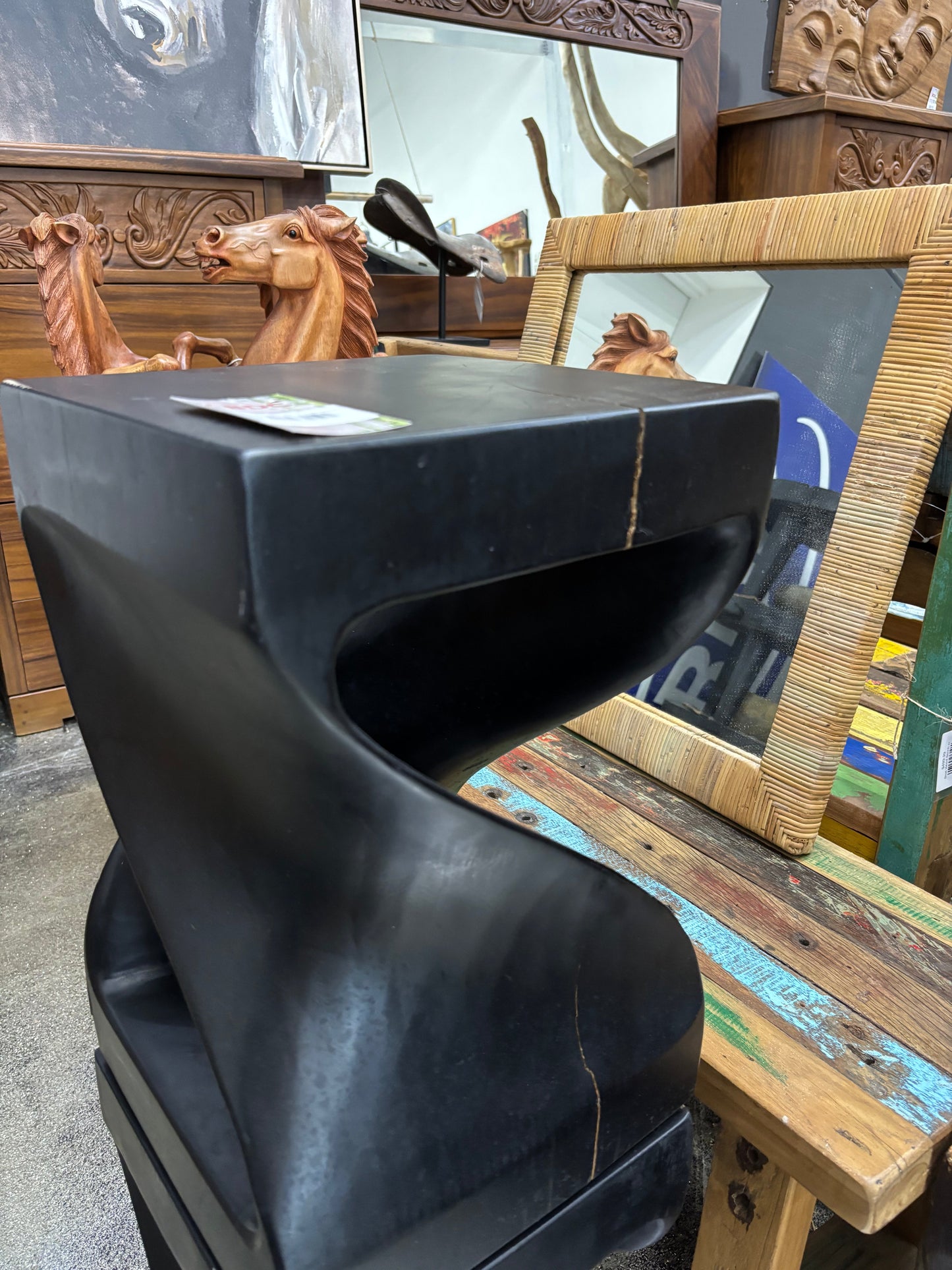 SUAR TWIST STOOL BURN FINISH