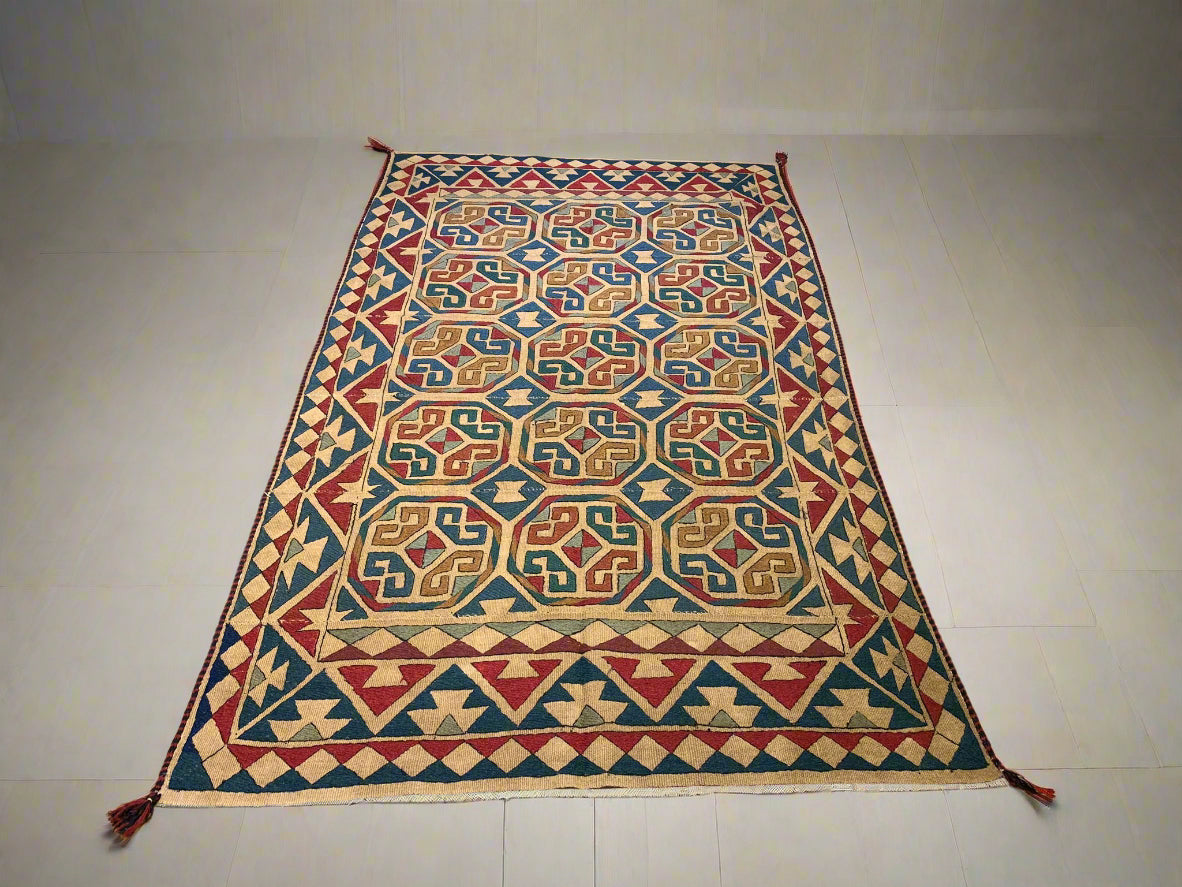 Afghan Kilim Handwoven flatweave Rug – size 4' 5" x 7' 8"