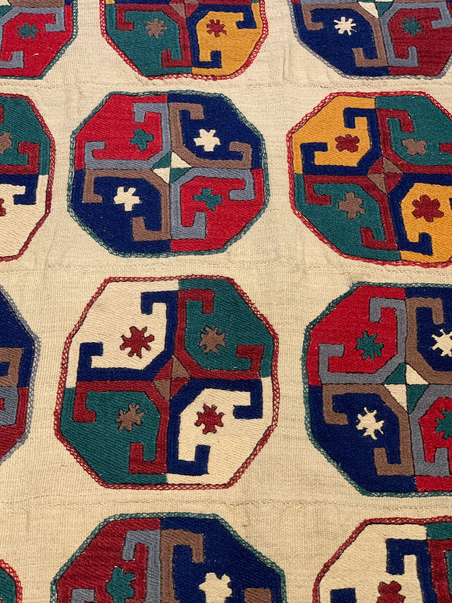 Afghan Kilim Handwoven flatweave Rug – size 4' 11" x 5' 10"