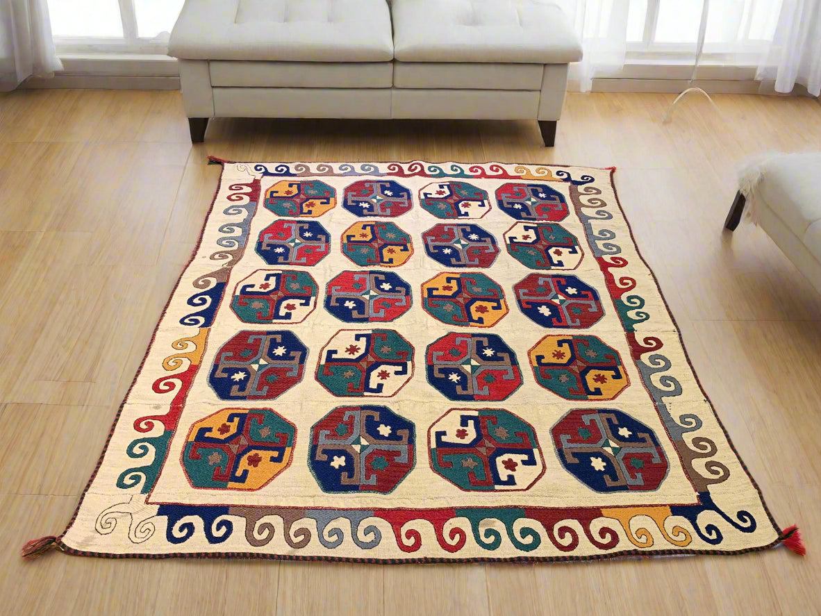 Afghan Kilim Handwoven flatweave Rug – size 4' 11" x 5' 10"