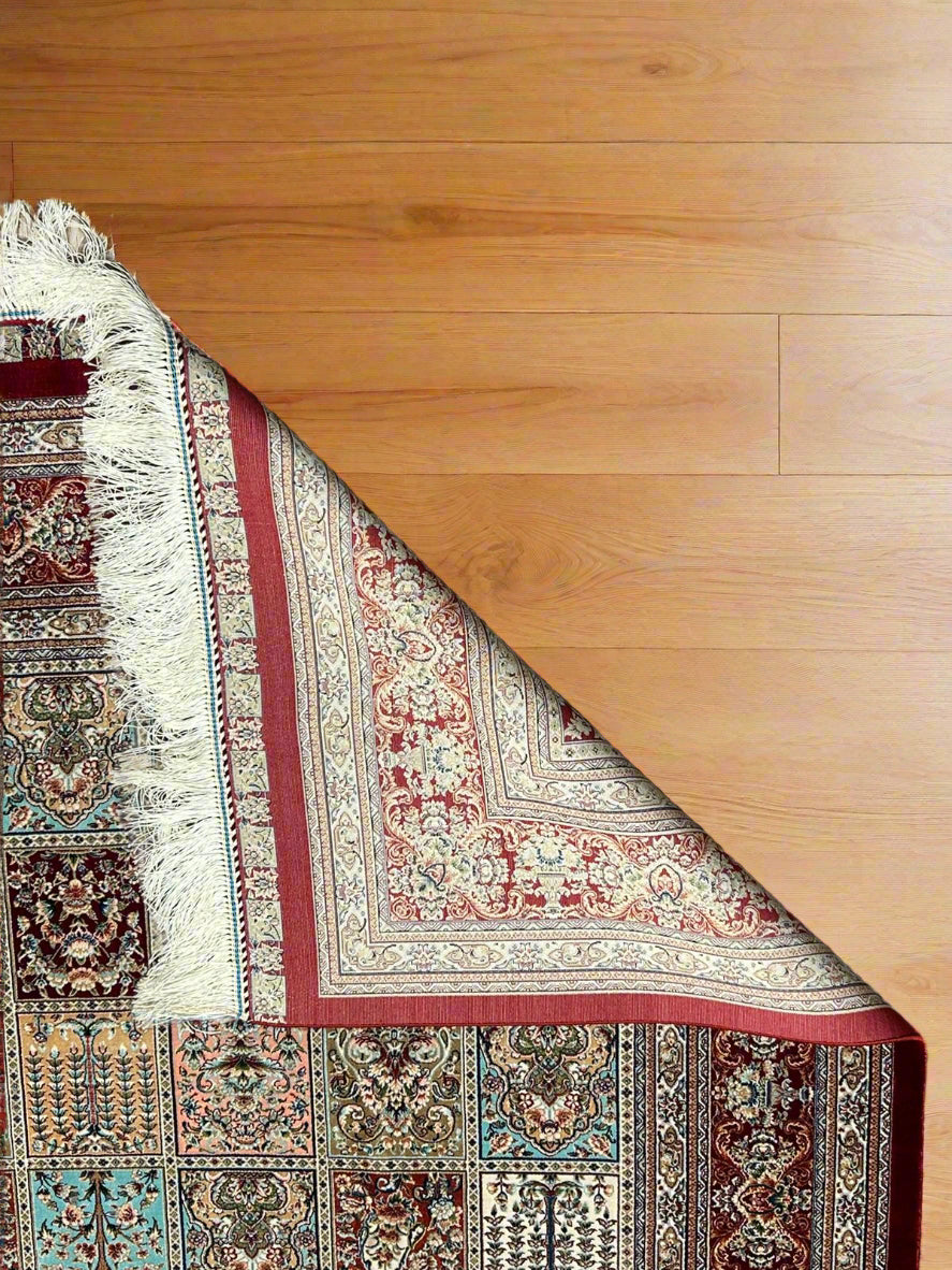 Exquisite 100% Silk Persian Design Rug – Elegant and Luxurious, size 4" x 6" (H)