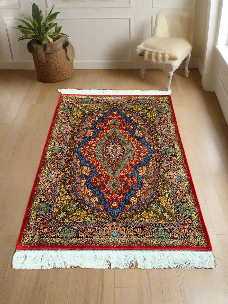 Exquisite 100% Silk Persian Design Rug – Elegant and Luxurious, size 3" x 5" (H)