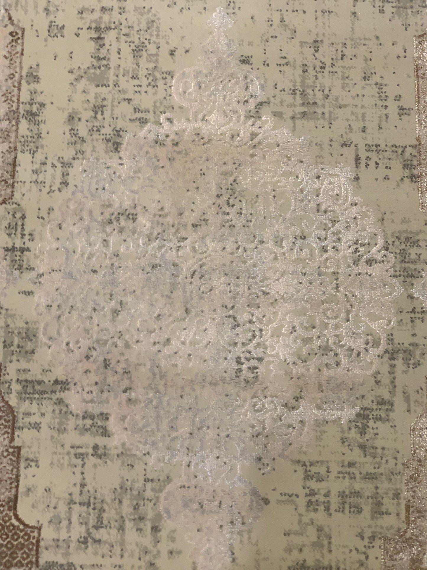 Persian-Inspired. Modern Defined. Turkish Made Rug, size 2' 6"x 9' 8" (O)