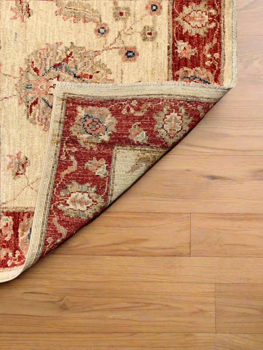 Hand-Knotted Sultanabad Vegetable-Dyed Wool Rug, 2' 8" x 3' 11" (K)