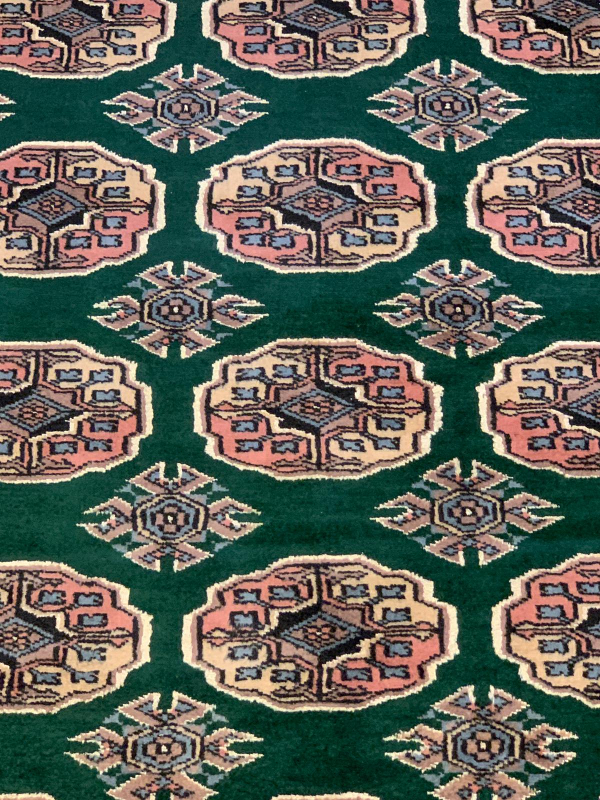 Hand-Knotted Pakistan Kashmiri Silk Wool Blend Rug, 3' x 4' 10" (E)