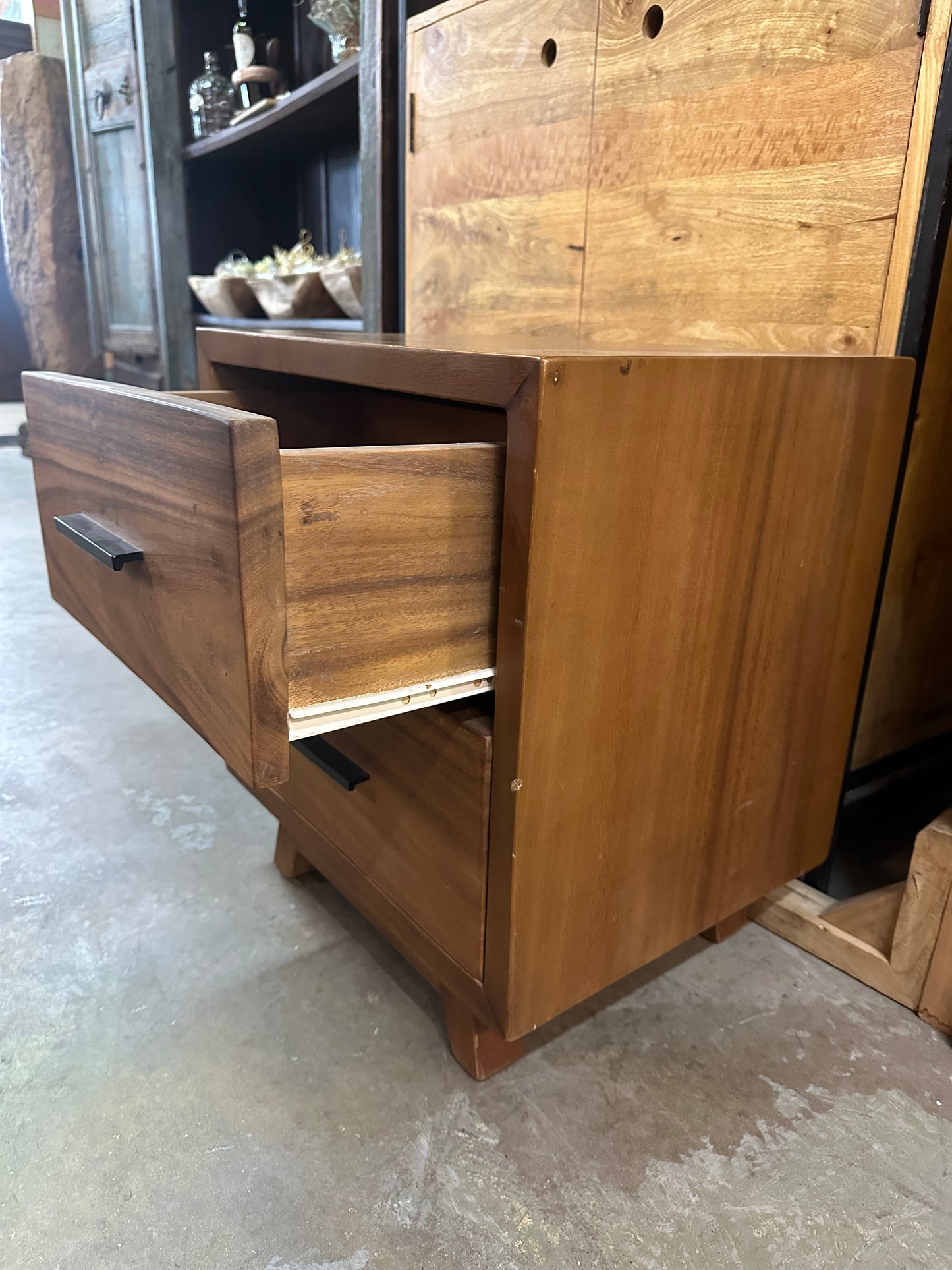 Suar 2-Drawer Night Stand