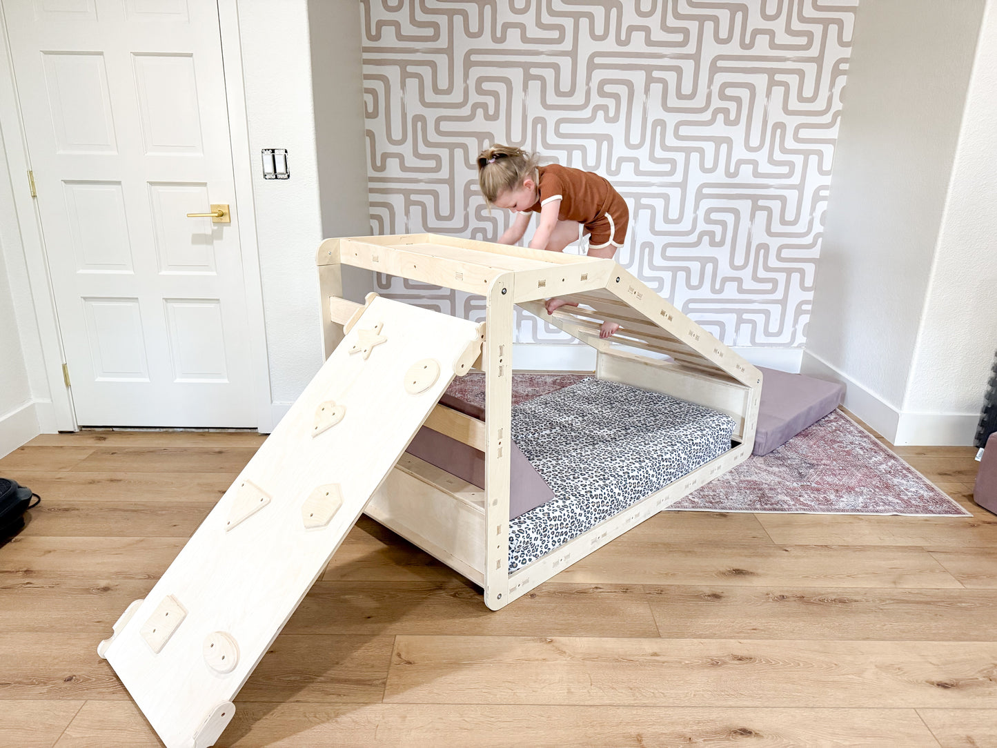 FERNANDA- Play Cube
