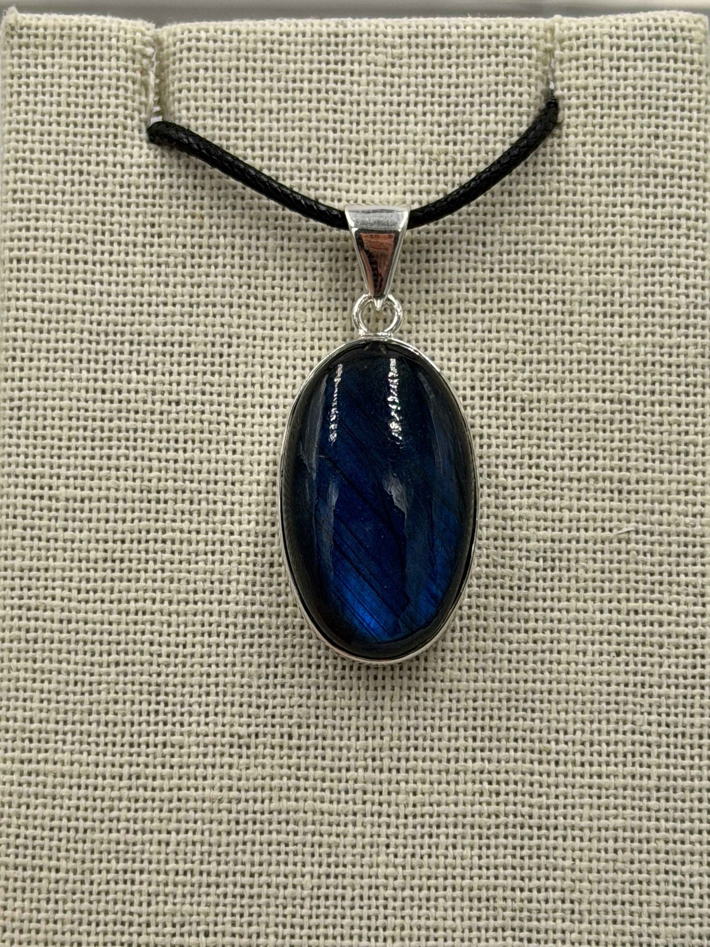 Sterling Silver Oval  Labradorite Pendant