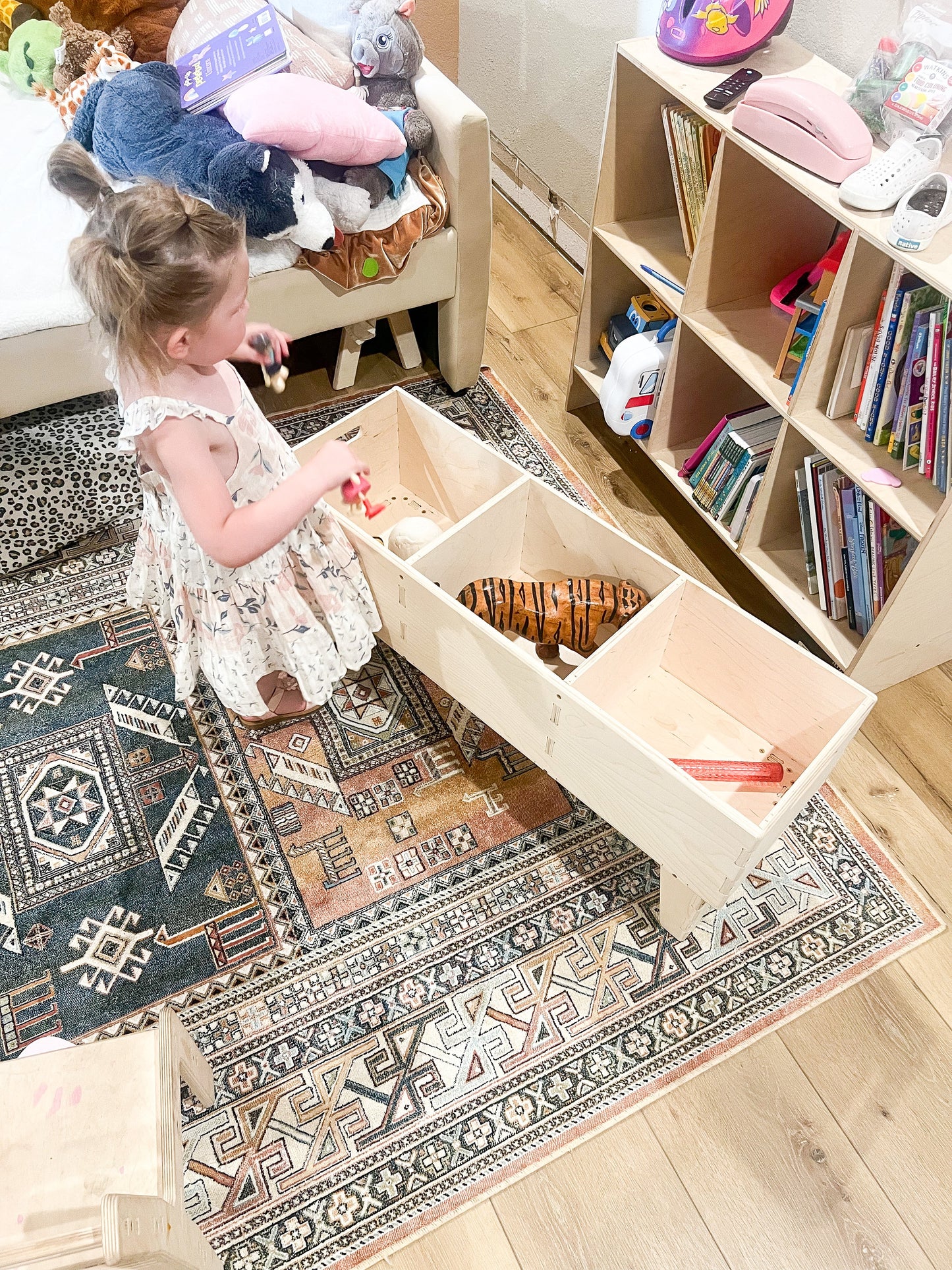 VAL- Book Bin