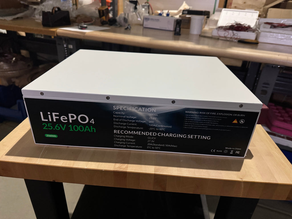 Batterie LiFePO4 24 V 100 Ah avec équilibrage actif et BMS 100 A