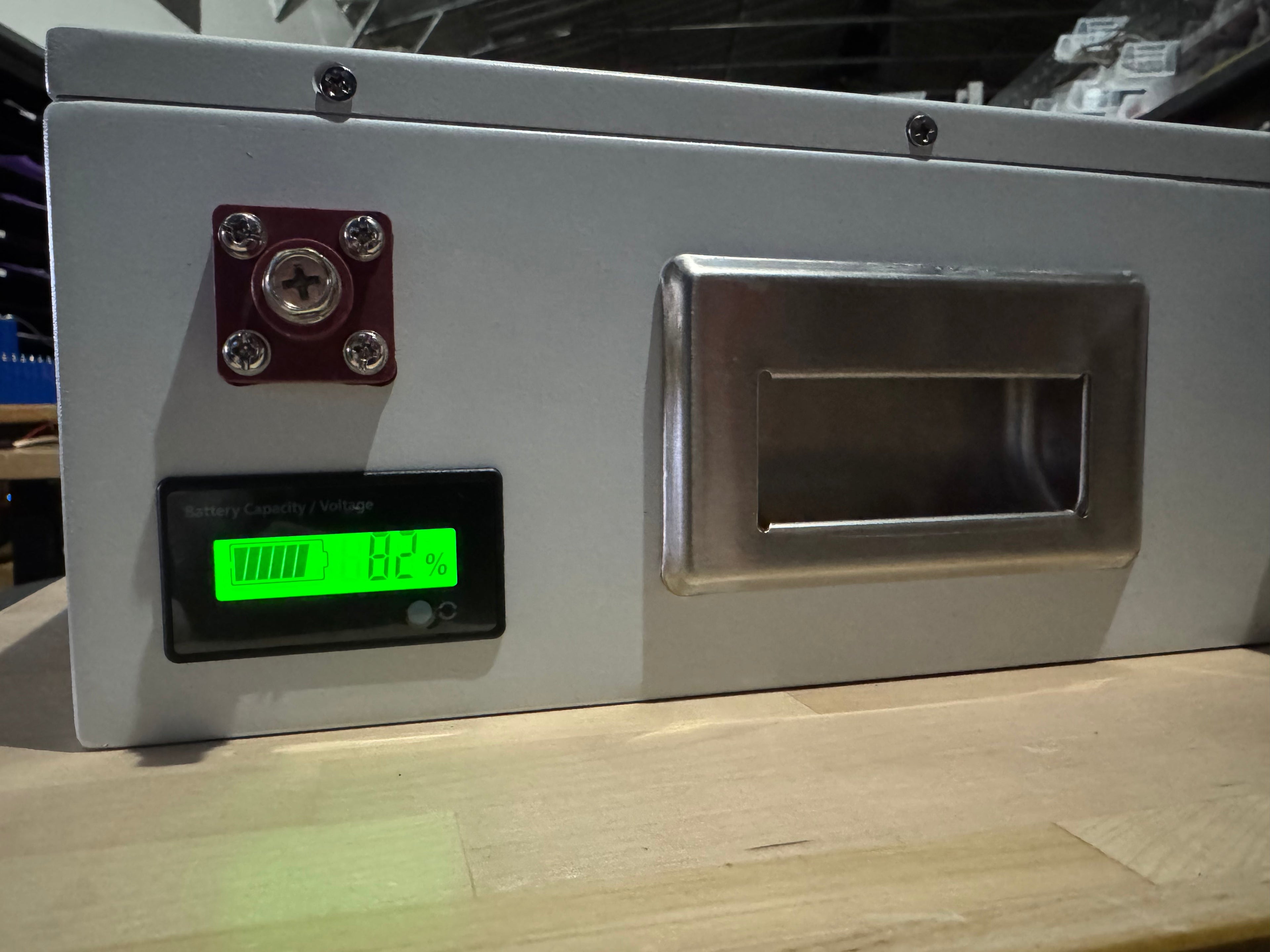 Batterie LiFePO4 24 V 100 Ah avec équilibrage actif et BMS 100 A